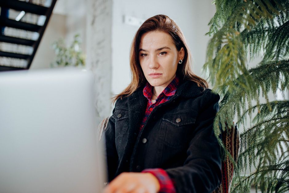 Travailler en Californie sans visa H-1B : J-1 et B-1